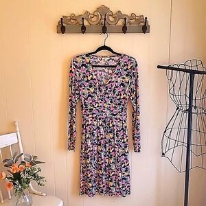 BODEN Comfortable Slip-On Dress with Botanical Designs, Size 4 Regular